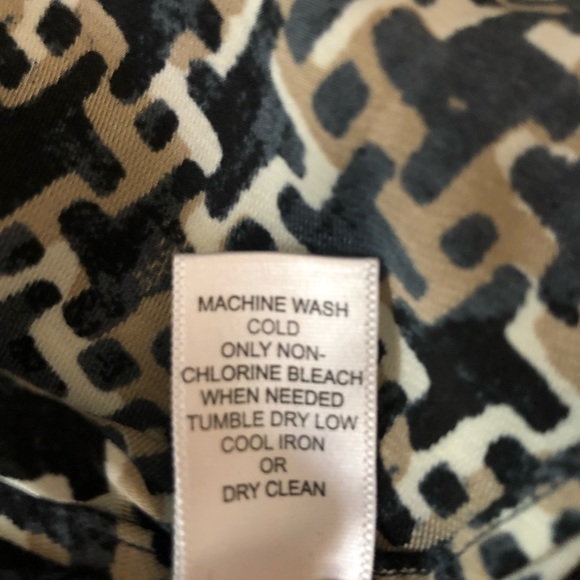 Banana Republic Navy Print Blouse - Picture 9 of 9